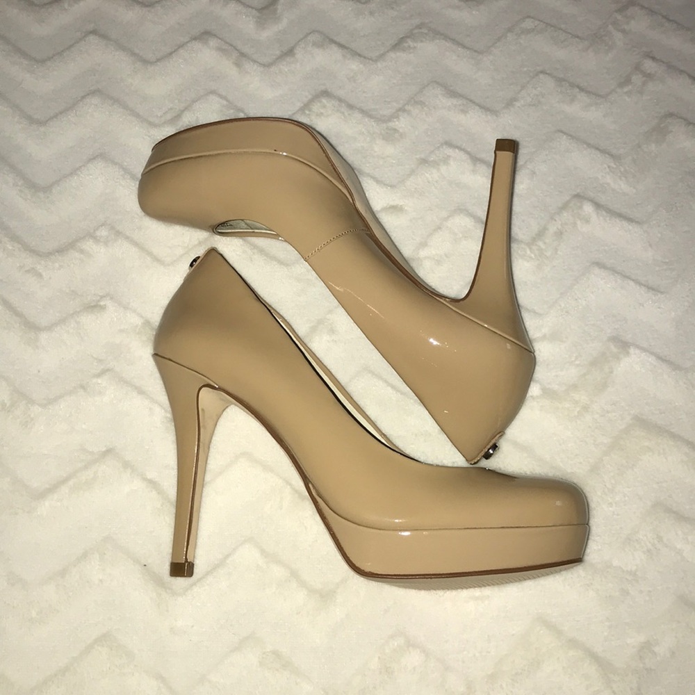 MICHAEL Michael Kors nude heels size 5